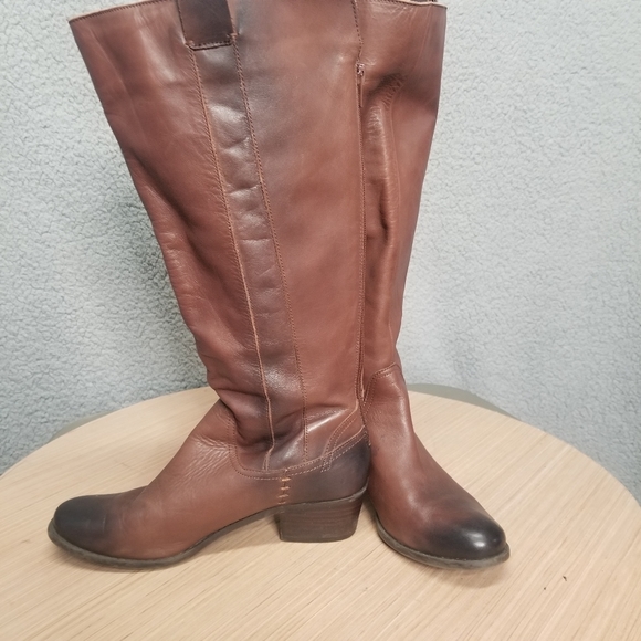 ARTURO CHIANG Women's Size 7.5M Leather Riding Boot - Picture 3 of 10